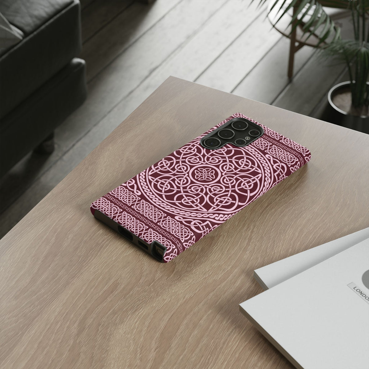 Celtic Knot Burgundy