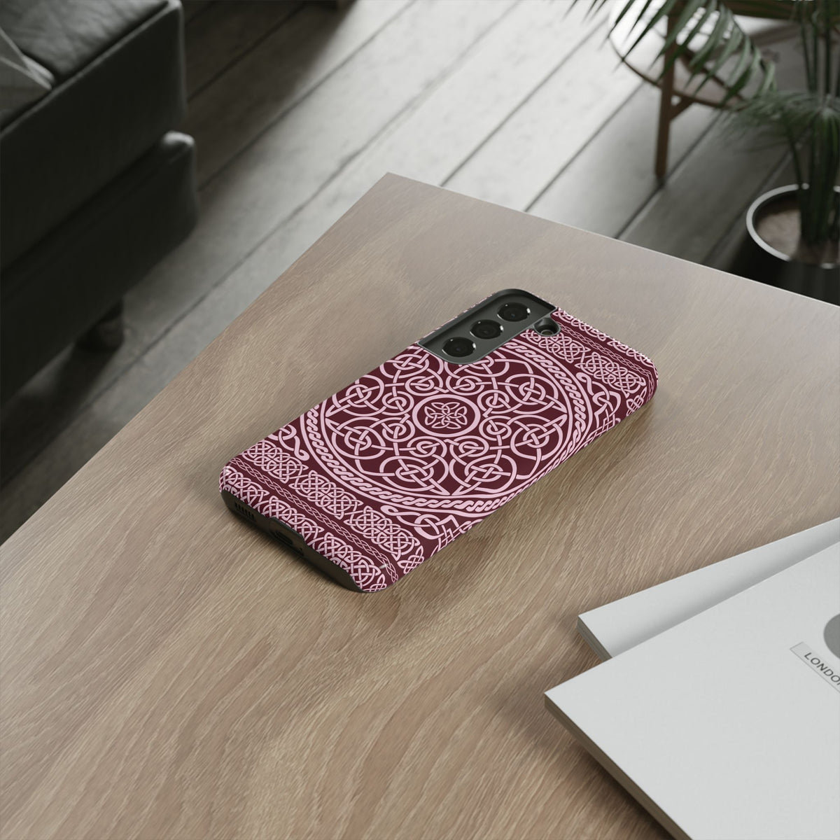 Celtic Knot Burgundy