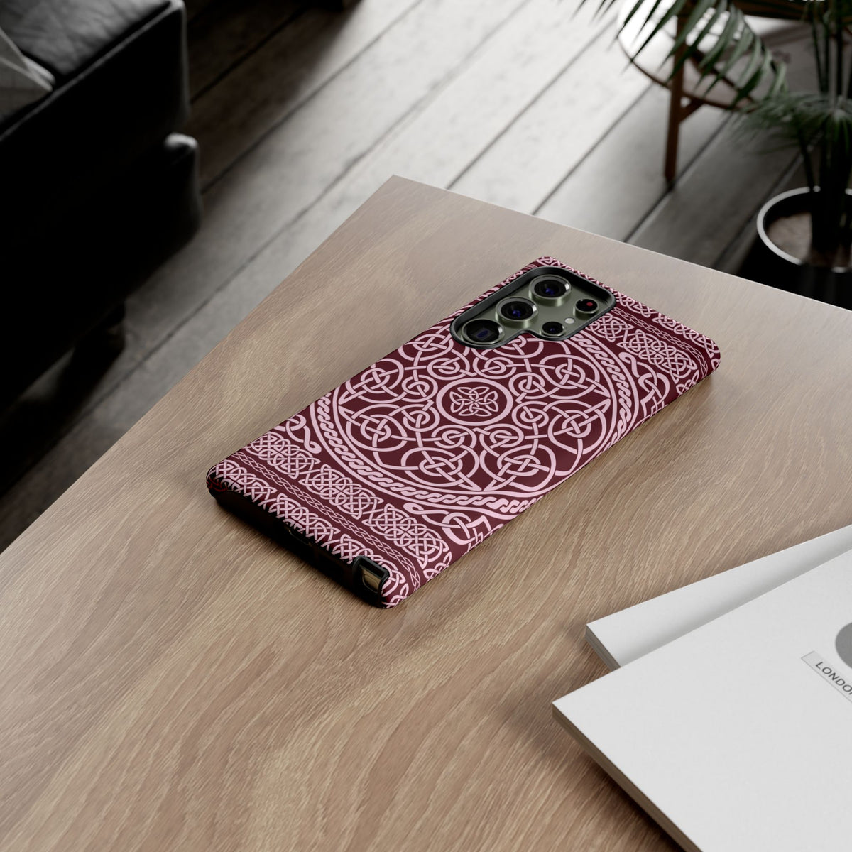 Celtic Knot Burgundy