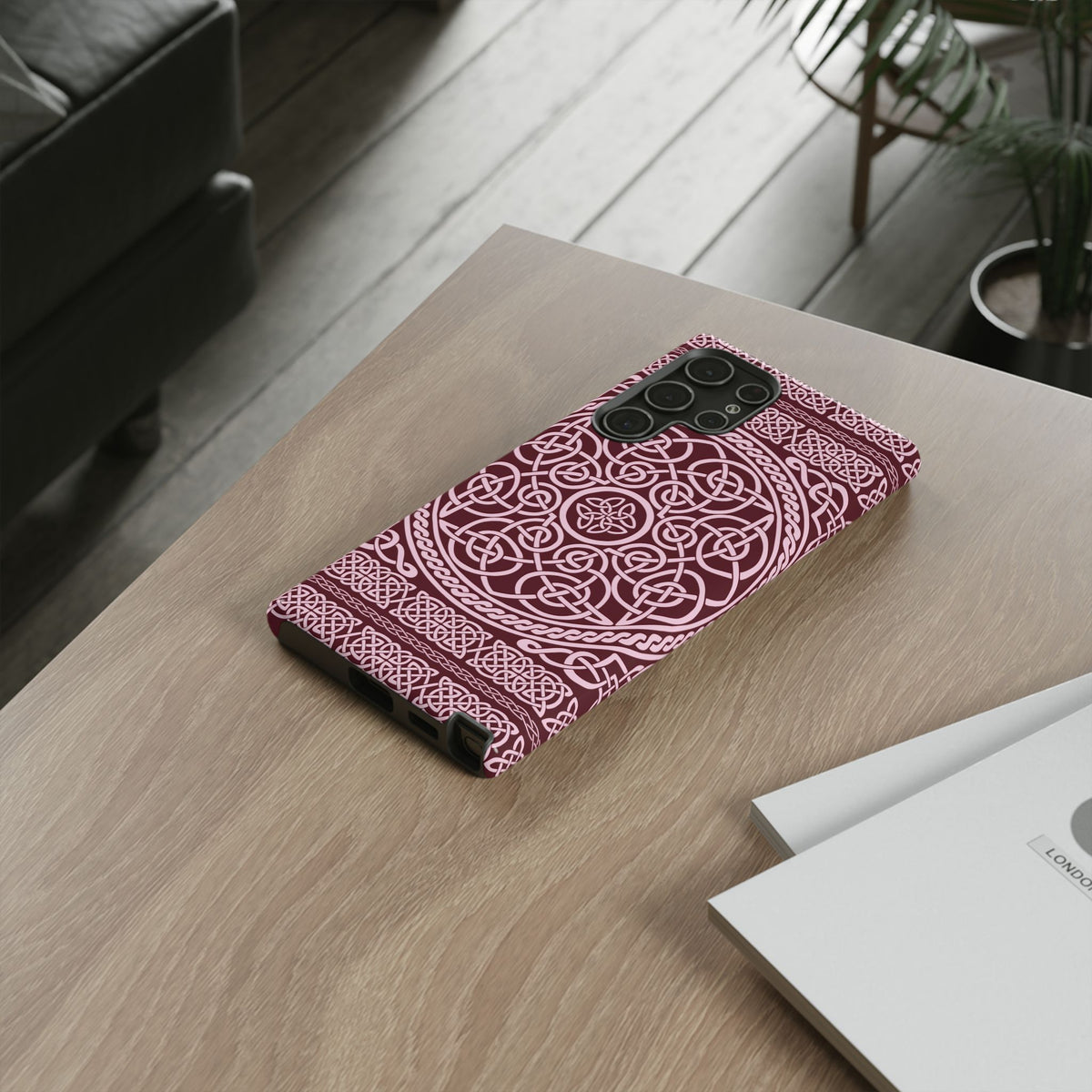 Celtic Knot Burgundy