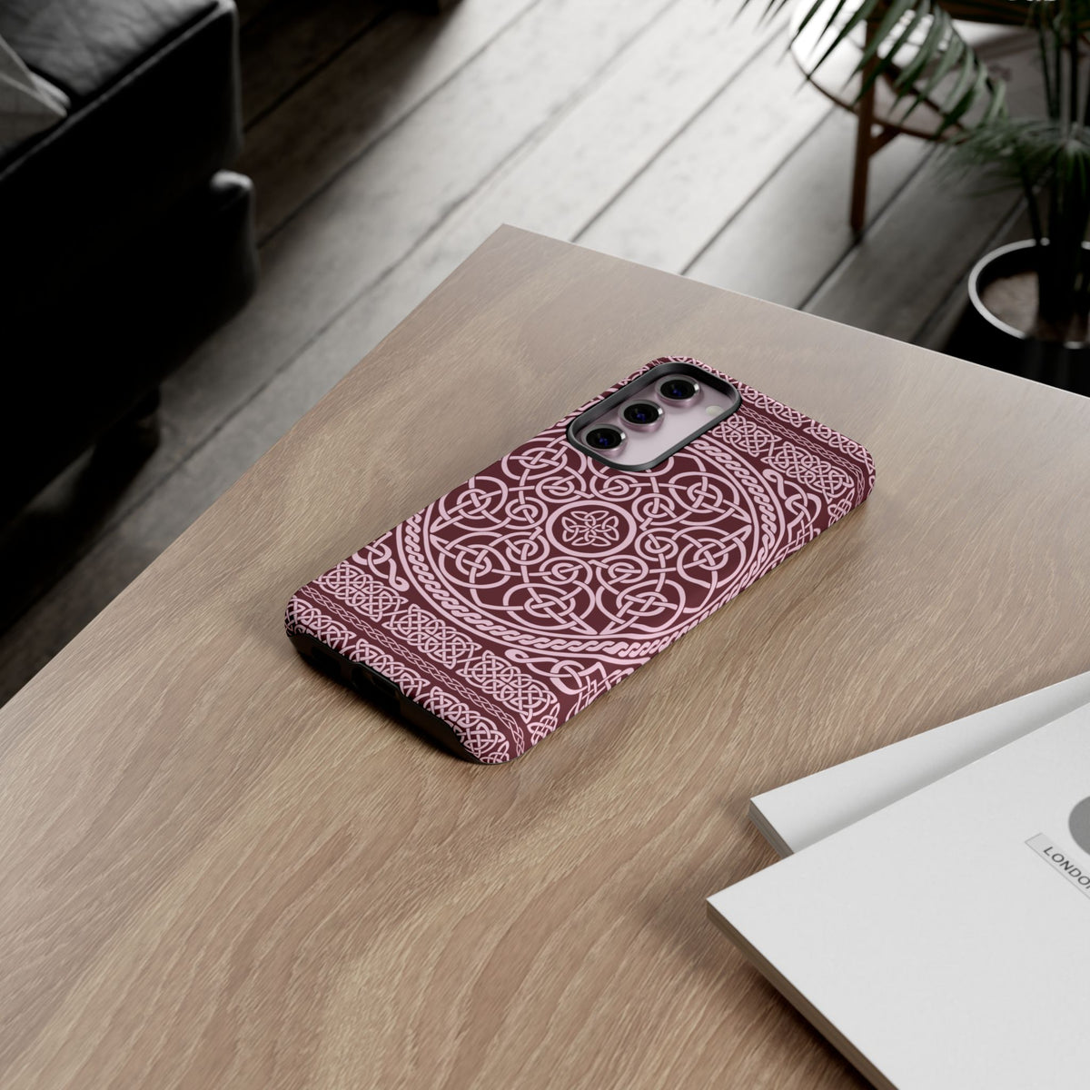 Celtic Knot Burgundy